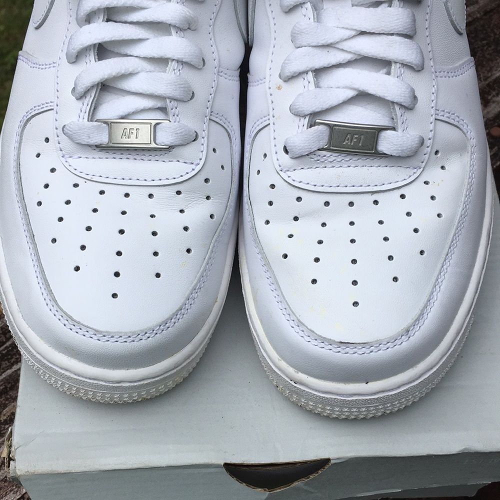 White AF1 Classic Leather Sneakers - Picture 3 of 10